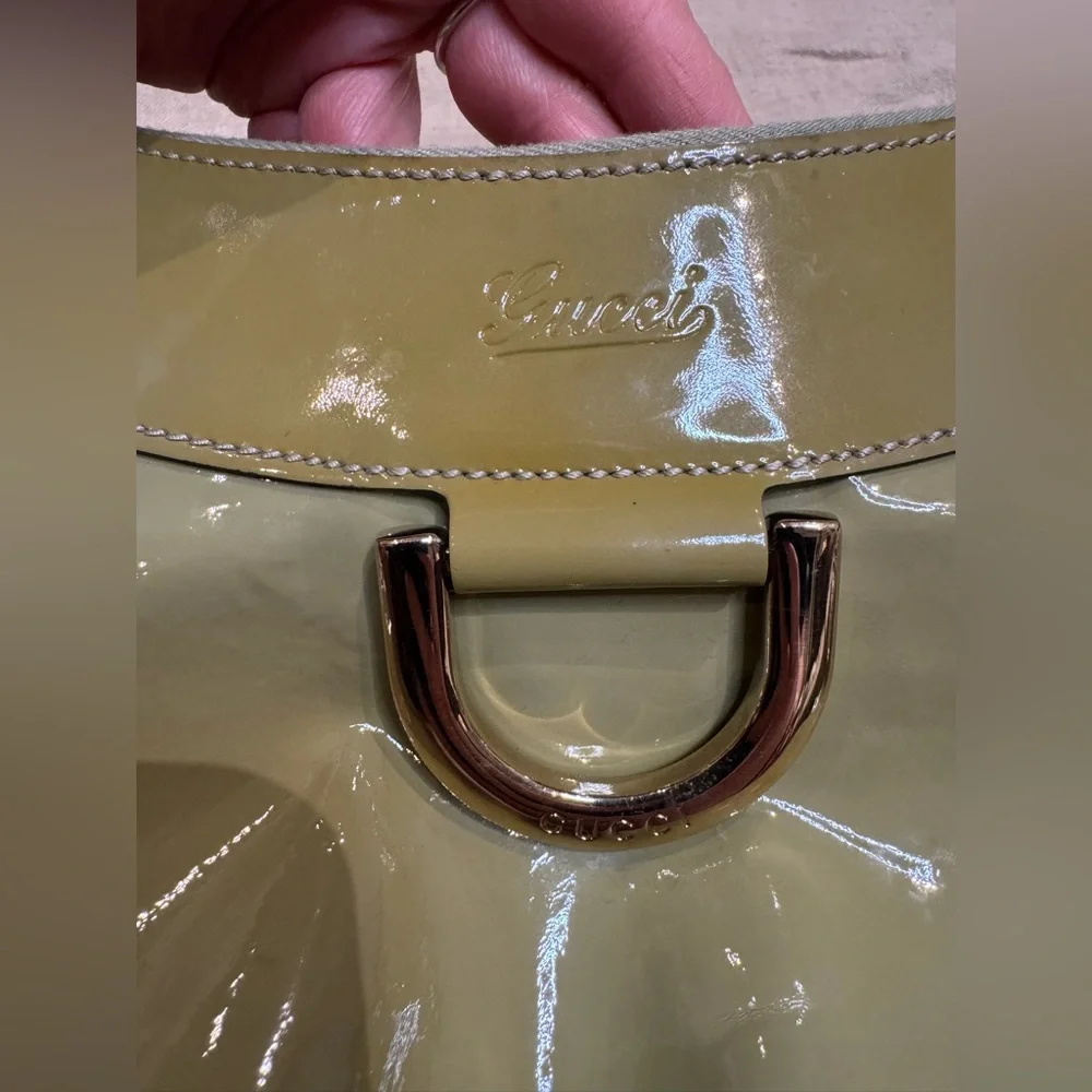 Gucci Abbey D-Ring Patent Leather Hobo Bag - Picture 3 of 16